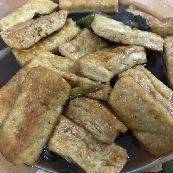 【菜鳥人妻學做菜】蔥燒豆腐：涵妮 一起做