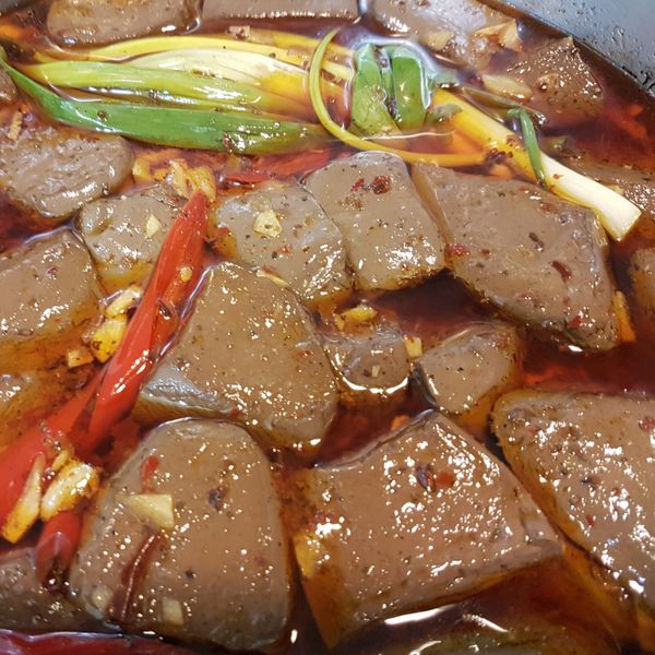 簡易麻辣鴨血 : 肥貓愛亂煮一起做