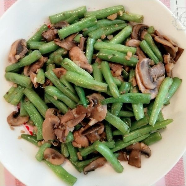 四季豆炒蘑菇 : 樂一起做