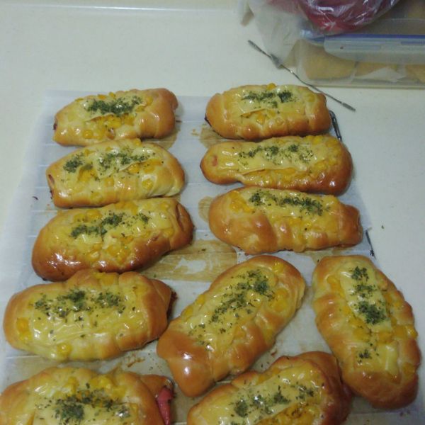 玉米熱狗起司麵包:Samantha 一起做