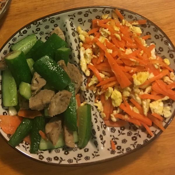 貢丸炒小黃瓜♡ : Jing Wen一起做