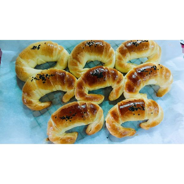 三峽美食~金牛角麵包 : 黃小慧一起做