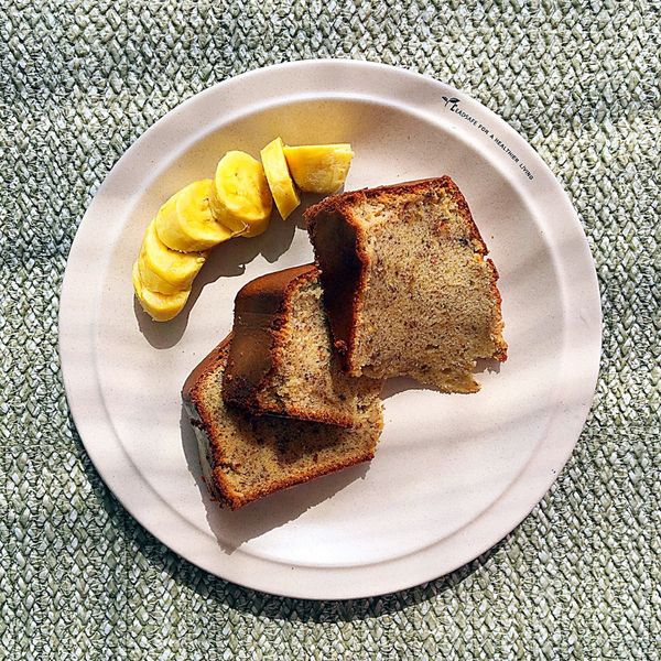 【影片】電鍋烤蛋糕：3種材料香蕉蛋糕 : peiii一起做