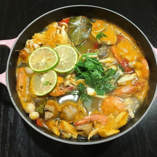 泰式酸辣海鮮湯：林芳如 一起做