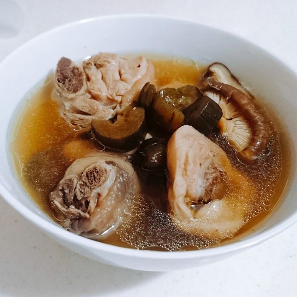 香菇瓜仔雞湯：Shirleysu☆灶咖 一起做