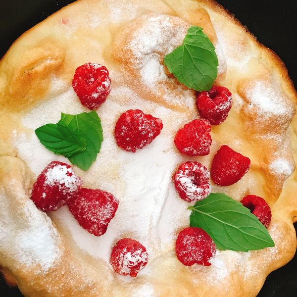 草莓藍莓荷蘭鬆餅(Dutch Baby)：賭城人妻來上菜 一起做
