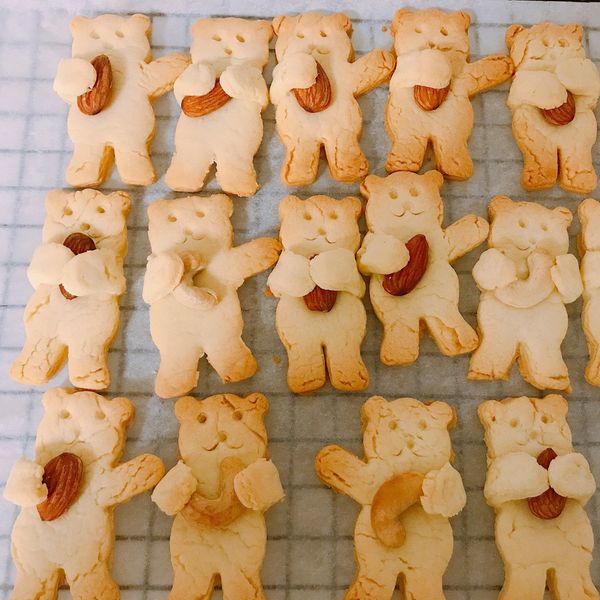 療癒系!! 小熊抱杏仁餅乾~~ : Chang Sharon一起做