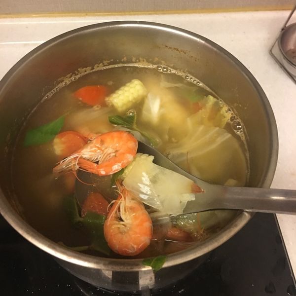 [減肥菜單] 番茄蔬菜雞肉湯 : Christine Lee一起做