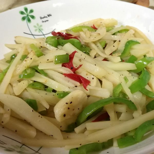 青椒炒馬鈴薯：Vita  一起做