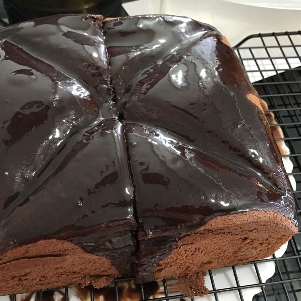 燙麵Q潤巧克力戚風 : Yi Zhen Pan一起做