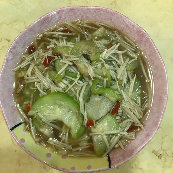 金針菇炒絲瓜 : 詹惠純一起做
