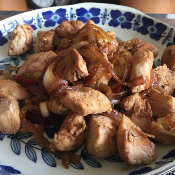 蔥爆洋蔥雞丁：emma ho 一起做