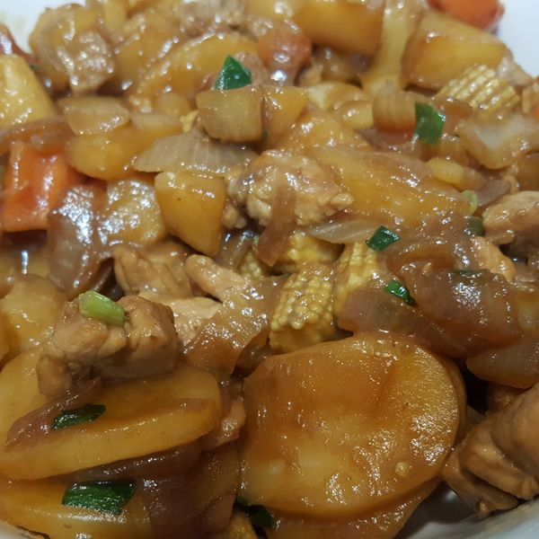 洋蔥燒雞肉 : 楊朵一起做