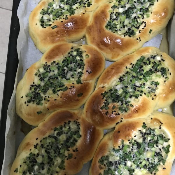 蔥花麵包-很多蔥的蒼阿胖：Cheng Lisa 一起做