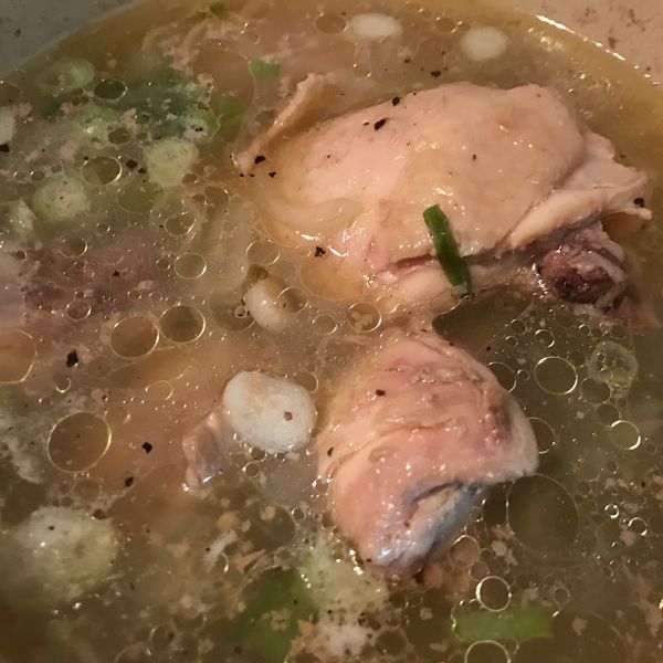 月見洋蔥雞湯：Helen 一起做