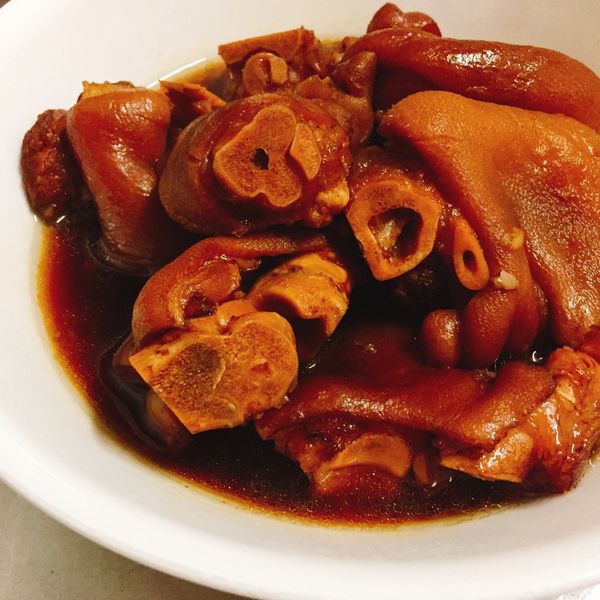 可樂豬腳 (電鍋版)：Vicky  一起做