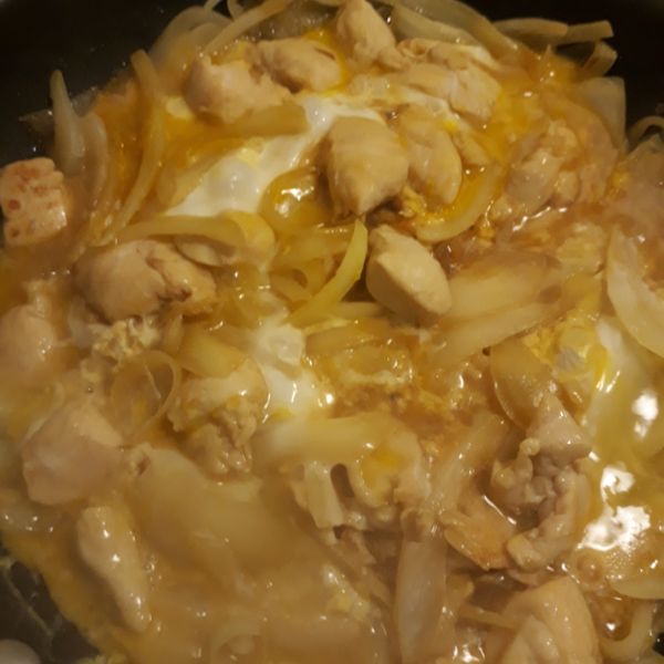 超簡單！雞肉親子丼 : Abigail Girote一起做