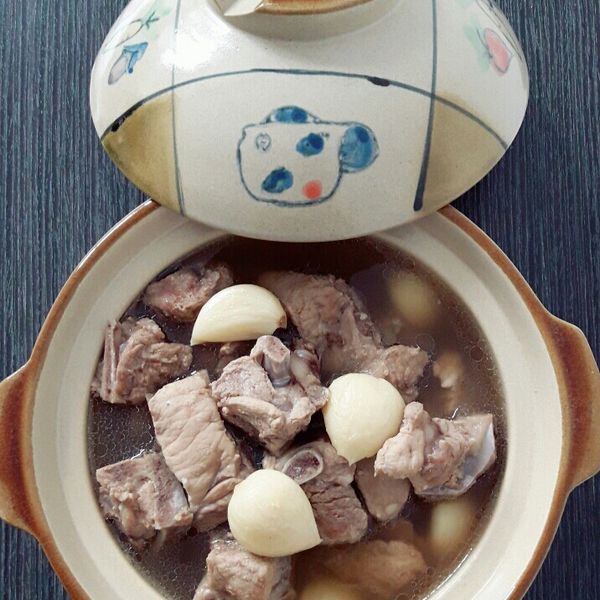 新加坡松發肉骨茶 : 大頭一起做