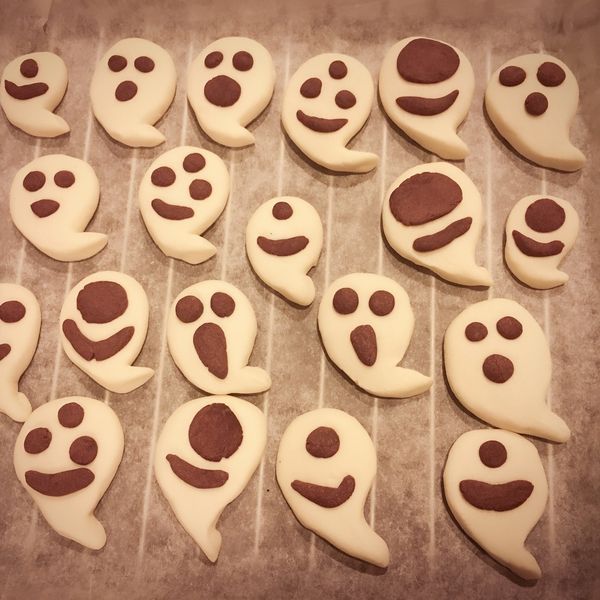 Happy Halloween阿飄餅乾 : 周小芝一起做