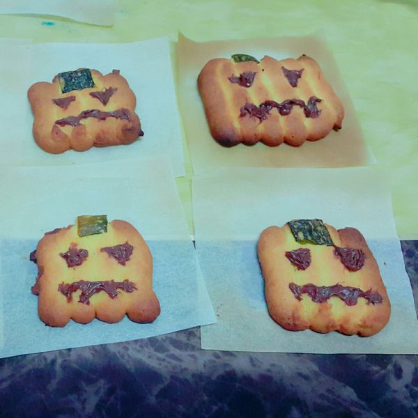 萬聖節南瓜造型餅乾 : 洪小婷一起做