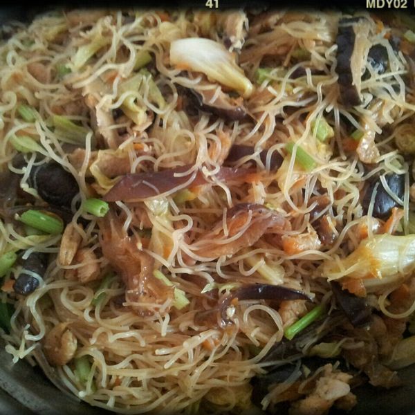 [年菜]小媳婦聰明快炒米粉：雨非的霏 一起做