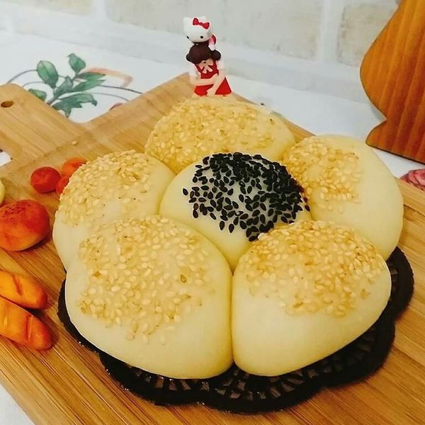 電子鍋麵包三部曲-芝麻堡堡【麥典】：倩瑜 一起做