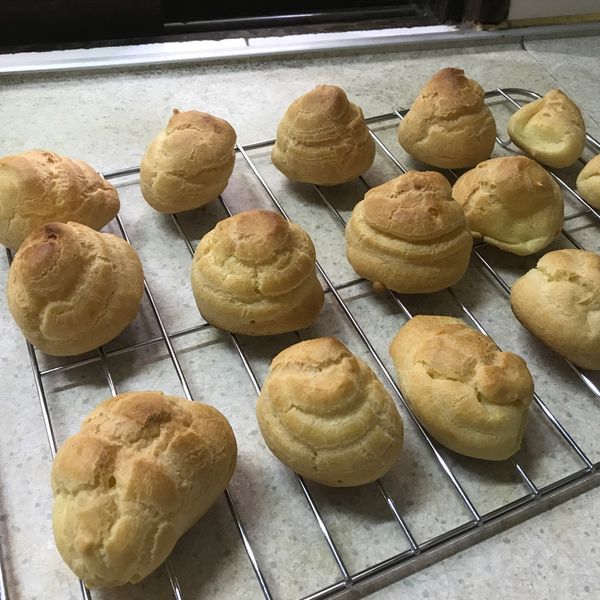 簡易鮮奶油泡芙:陳彥寧 一起做