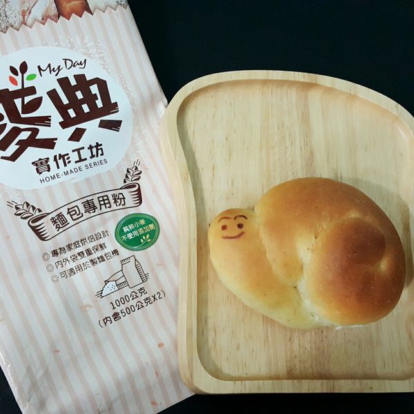 親子烘焙X小蝸牛麵包《麥典麵包專用粉》 : 小白貓一起做