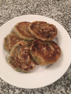 超簡單 !! 用水餃皮做厚蔥油餅 !! : organ一起做