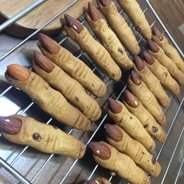 【萬聖節限定】巫婆手指餅乾：Sanrosanrosanro 一起做