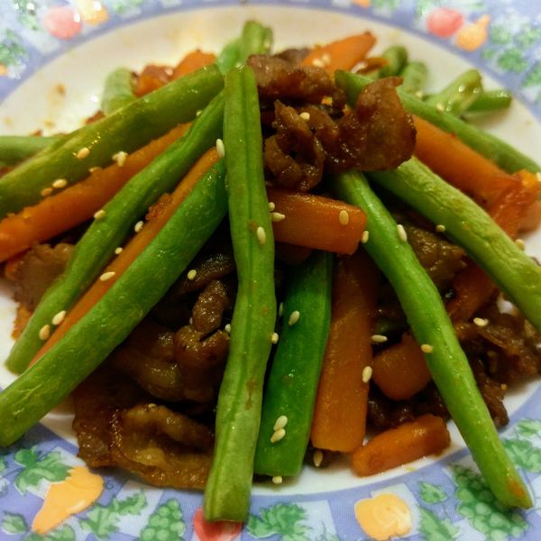 芝麻地瓜炒豬肉  【10分鐘快速料理】：Winni Du 一起做