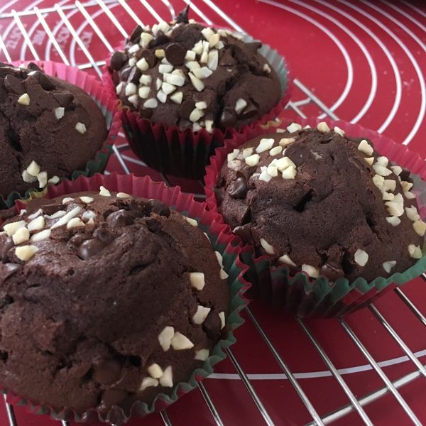 巧克力杯子蛋糕 : v一起做