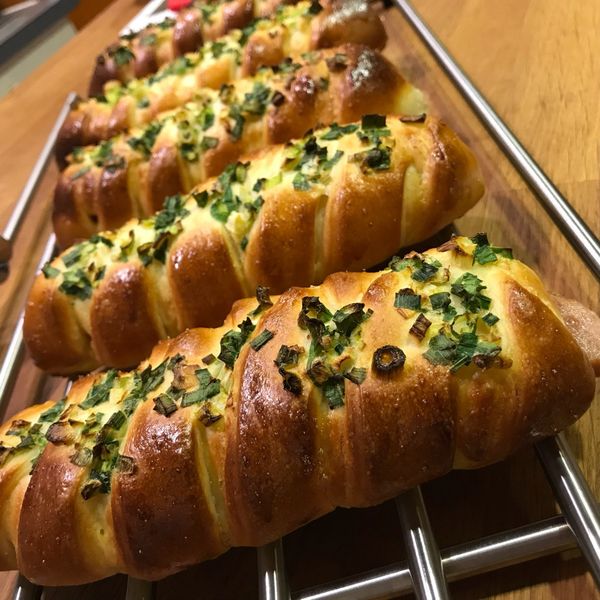 熱狗蔥花麵包：Grace Huang 一起做