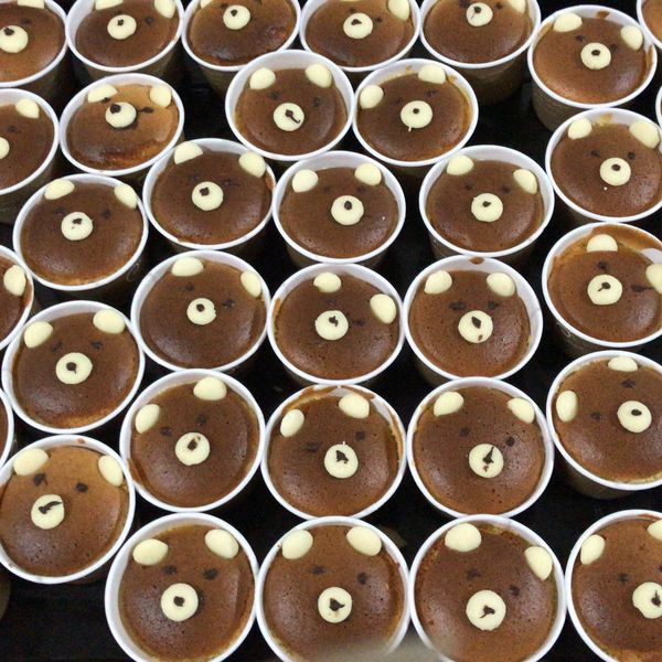 蜂蜜小熊杯子蛋糕 : 涵妮一起做