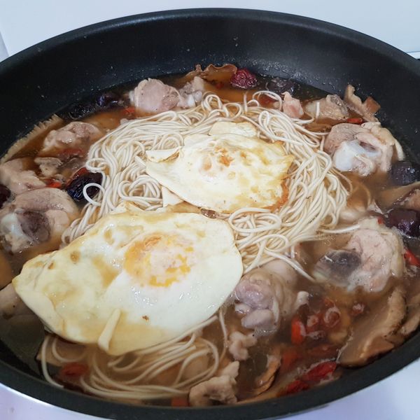 麻油雞麵線：Szu-Ching Wang 一起做