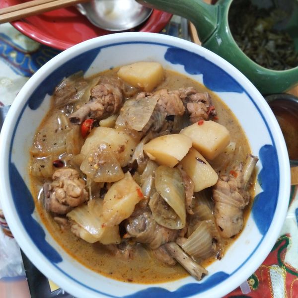 馬鈴薯燉雞(影片)：Banoe Lin 一起做