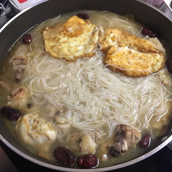 麻油雞麵線：winnie 一起做