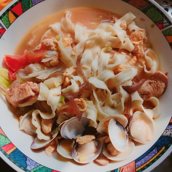 給新手超簡單「番茄蔬菜雞湯麵」✨：Ha Ni 一起做