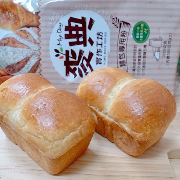 鮮奶小吐司【麥典實作工坊麵包專用粉】：Dolly Chen 一起做