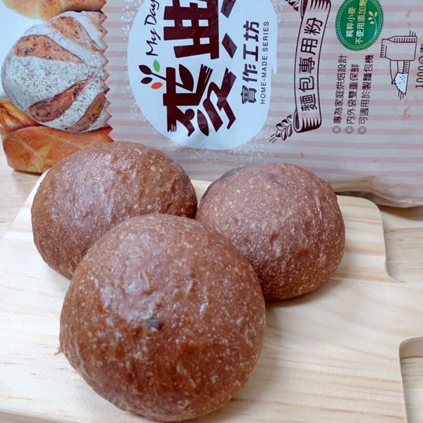 黑眼豆豆【麥典實作工坊麵包專用粉】 : Dolly Chen一起做