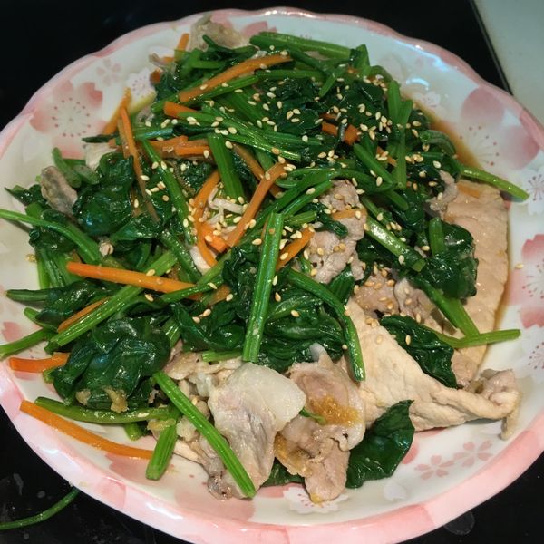 薑燒豬肉炒菠菜 : 李奇霙一起做