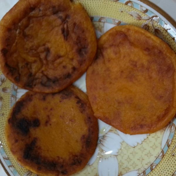 三種食材→煎出Q彈好吃的【地瓜餅】 : 丹丹一起做