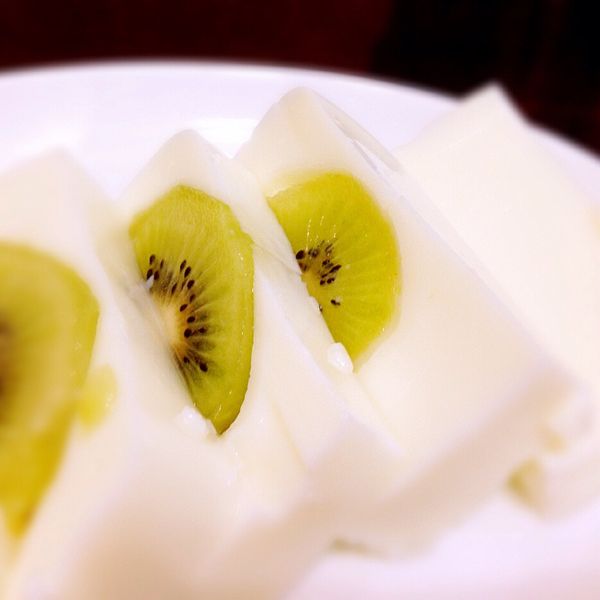 草莓鮮奶軟凍 : Elick一起做