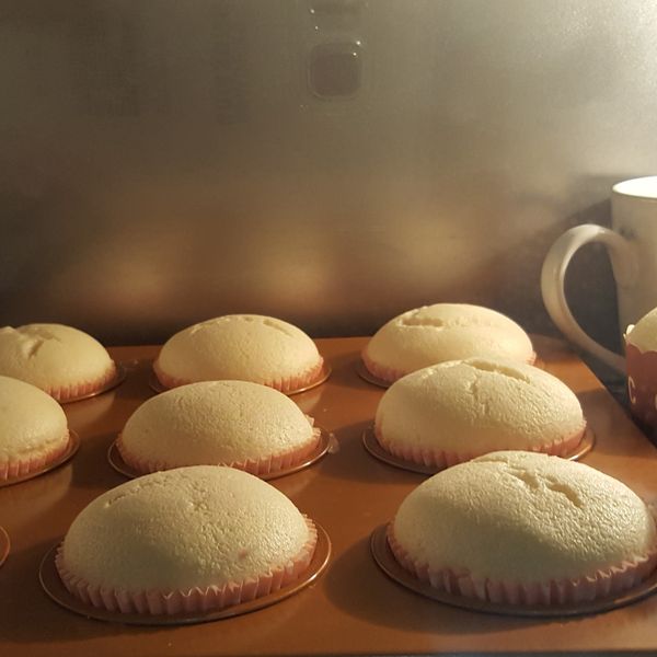 撞牆n次的戚風杯子蛋糕（附失敗案例分析） : 小麻煩一起做