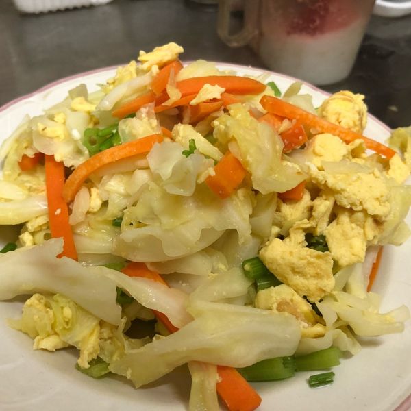 蛋炒高麗菜 : 阿葉一起做