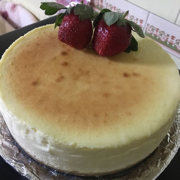 紐約重乳酪蛋糕佐覆盆子淋醬 水波爐烘烤：陳逸銘 一起做