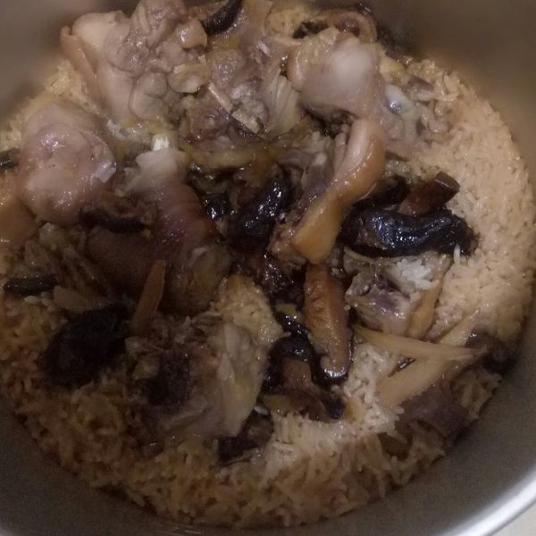麻油香菇雞飯  【電鍋料理】 : 葉靜雯一起做