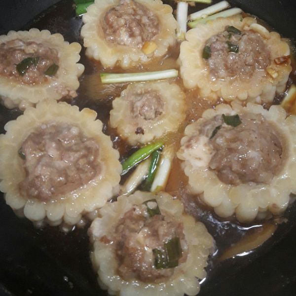 苦瓜鑲肉 : Debbie Huang一起做