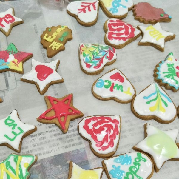 聖誕節慶糖霜餅乾 (保證成功版) : 魏曉晴一起做