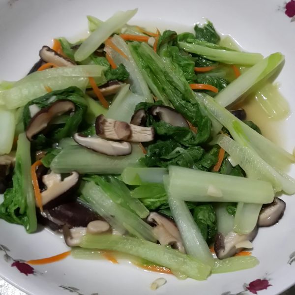 香菇炒小白菜＠Selina Wu : 江彤彤一起做